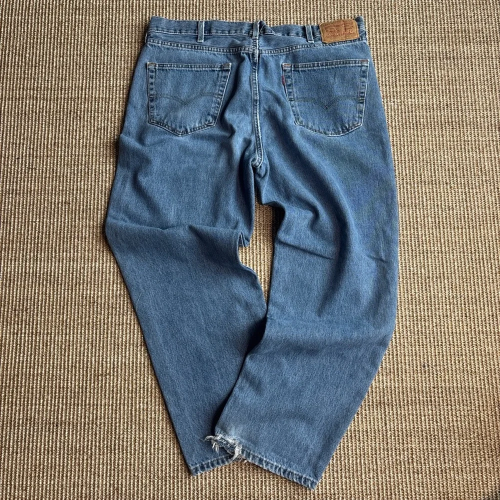 Men's Vintage Levi's 550s Size 38x30